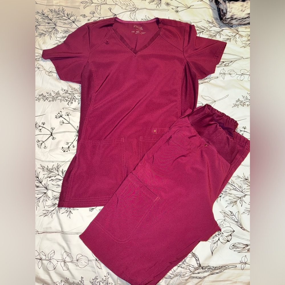 Iflex Cherokee scrub set